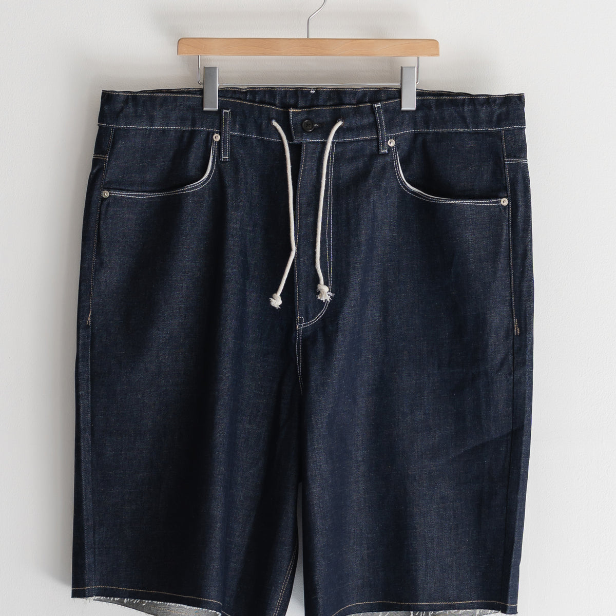 CAMIEL FORTGENS - BIG SHORTS – +81