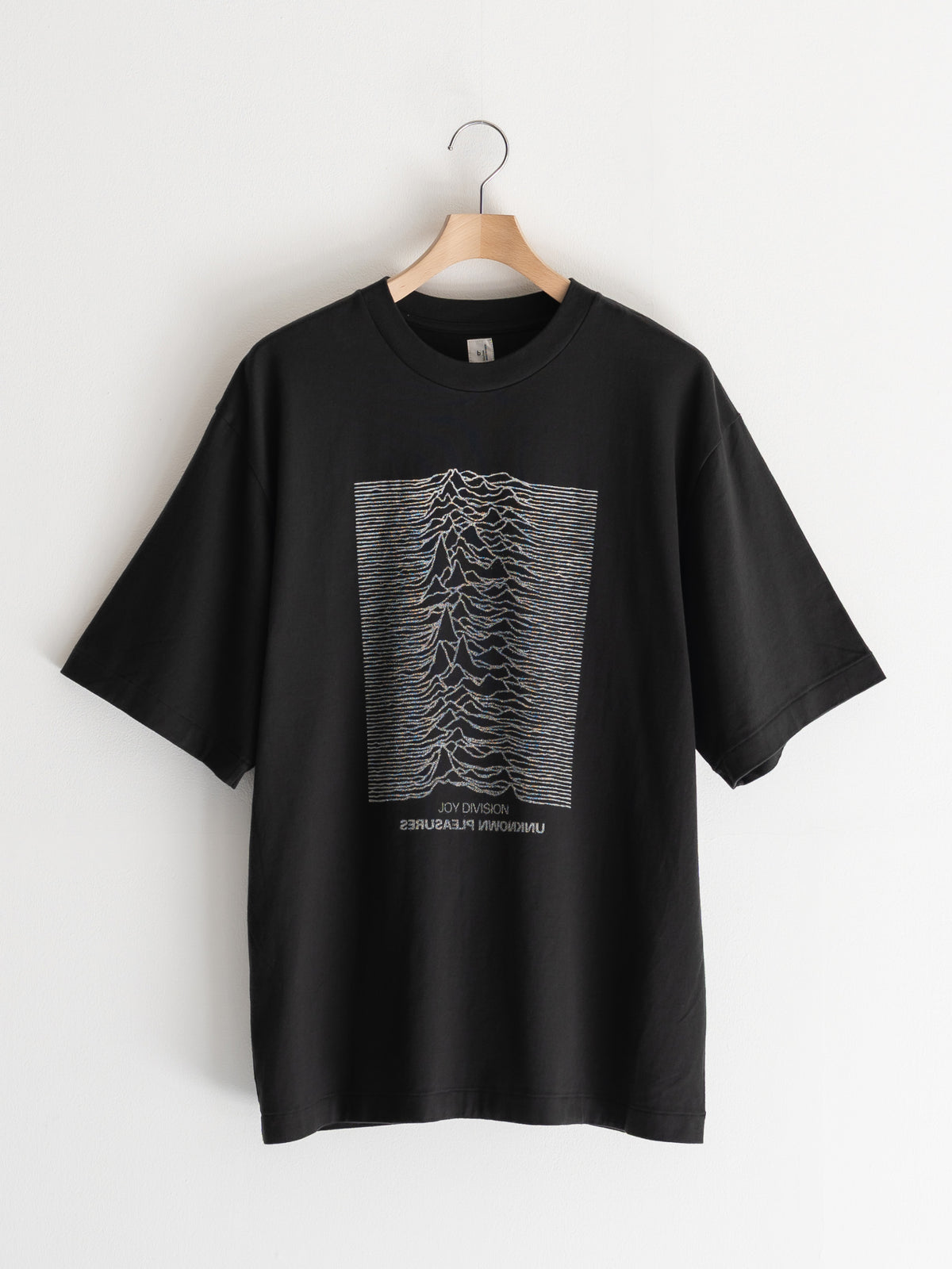 blurhmsROOTSTOCK - JD UNKNOWN PLEASURES Invert STANDARD – +81