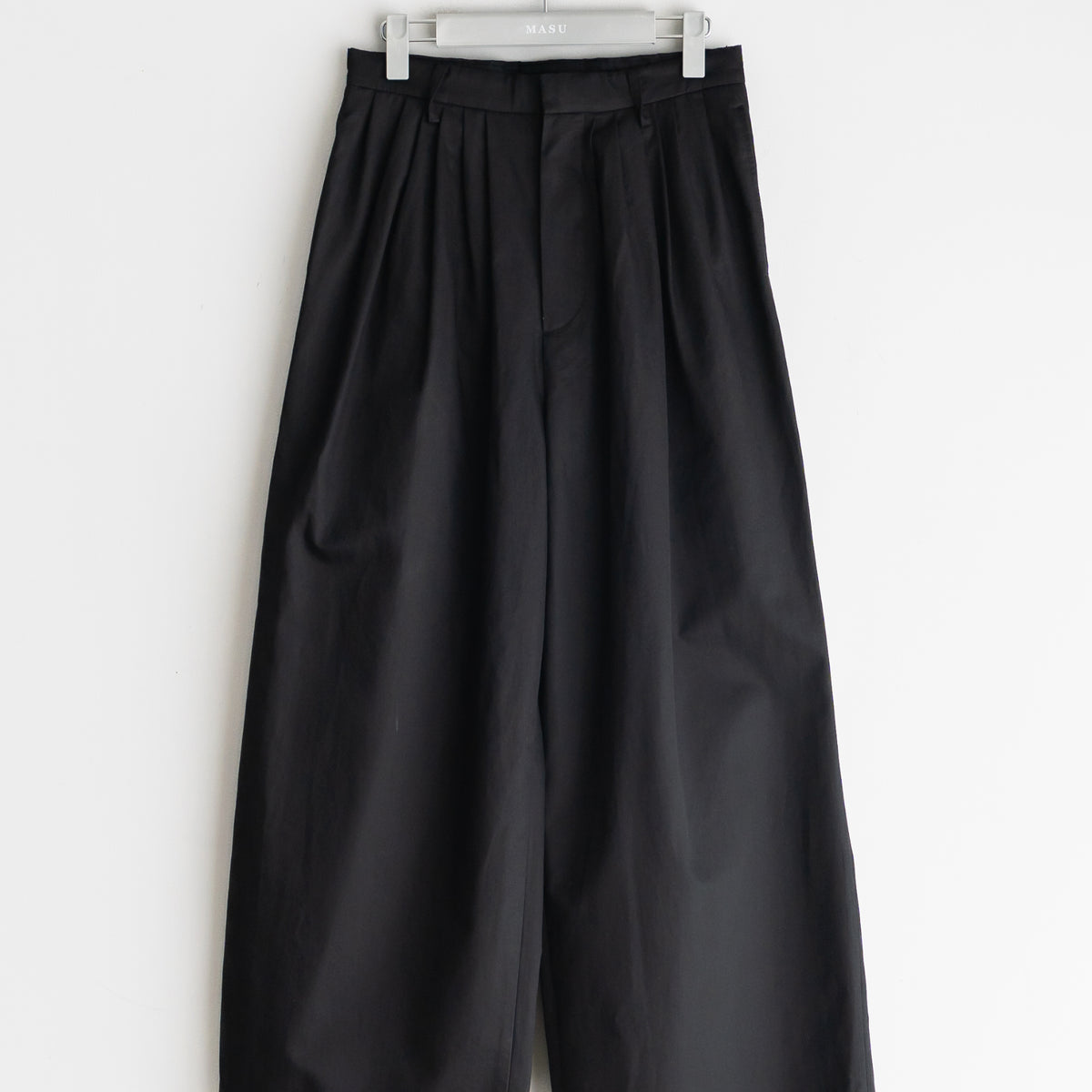 MASU - 6 TUCK TROUSERS – +81