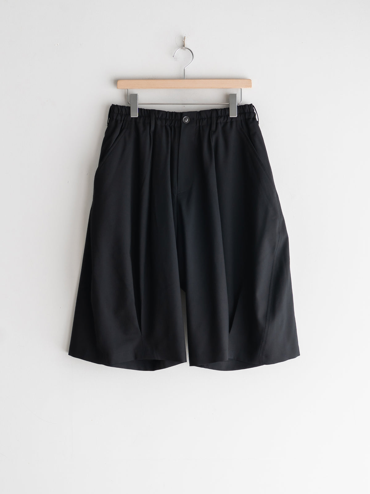 KHOKI - Pleated Balloon Dress Shorts – +81