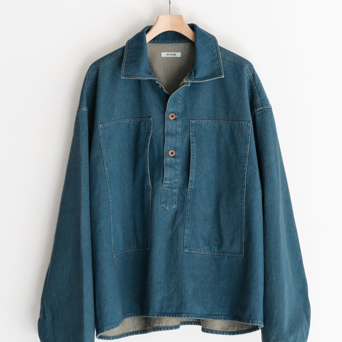 INTÉRIM - AGED GARMENT WASH BLUE SHUTTLE DENIM HYPER BIG SINGLE
