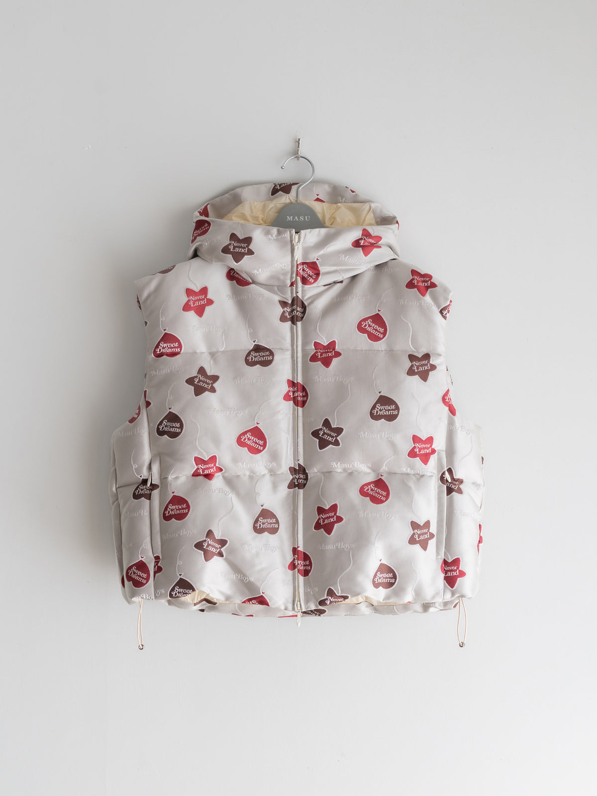ジャケット・アウター MASU 24AW DOWN VEST GRAPHIC BY VERDY MASU - FALLING BALLOON DOWN VEST graphic by VERDY 【LAST 1】 – +81