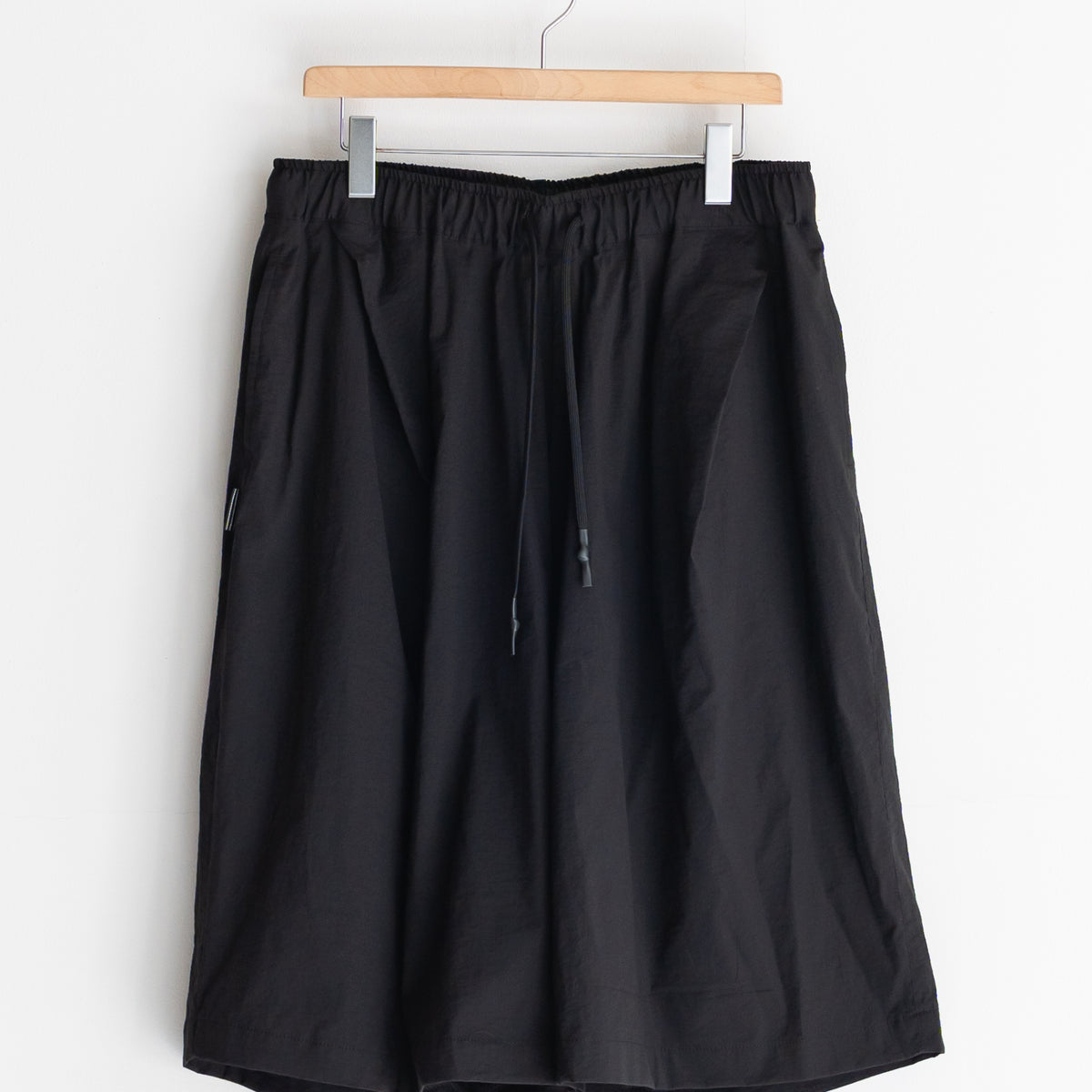 S.F.C - NYLON BAGGY LONG SHORTS – +81