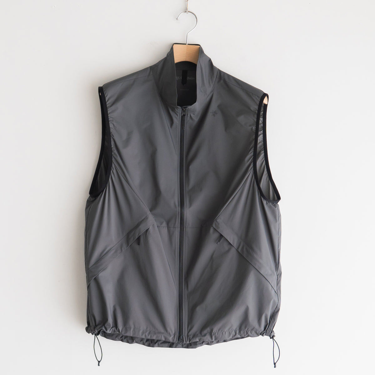 GOLDWIN　PERTEX EQUILIBRIUM Wind Vest グレー Goldwin - PERTEX EQUILIBRIUM Wind Vest【LAST 1】 – +81