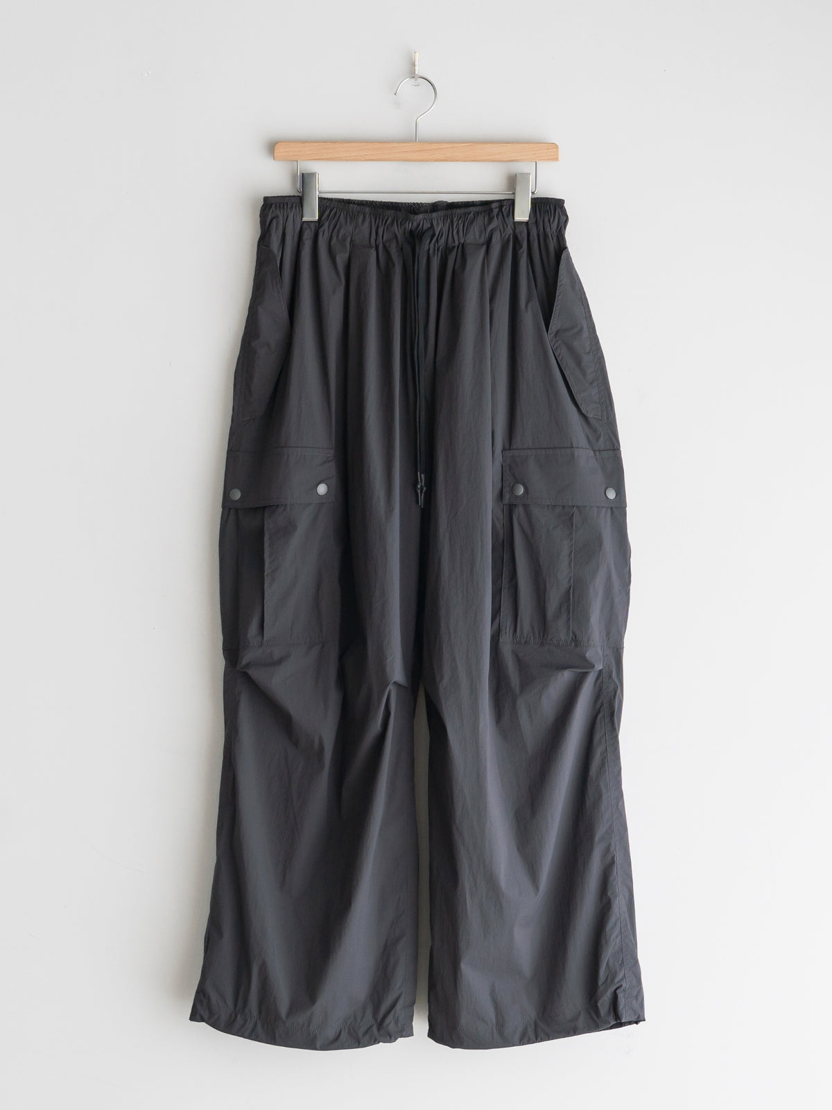 S.F.C - PARACHUTE CARGO PANTS【LAST 1】 – +81