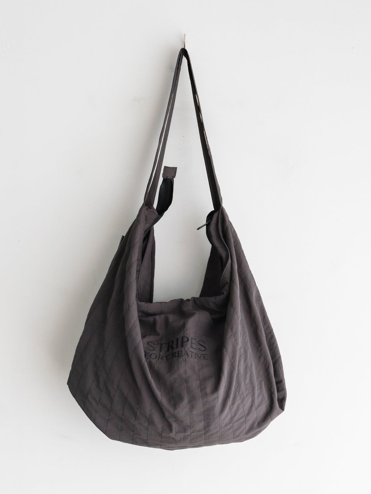 S.F.C - MESSENGER TOTE – +81