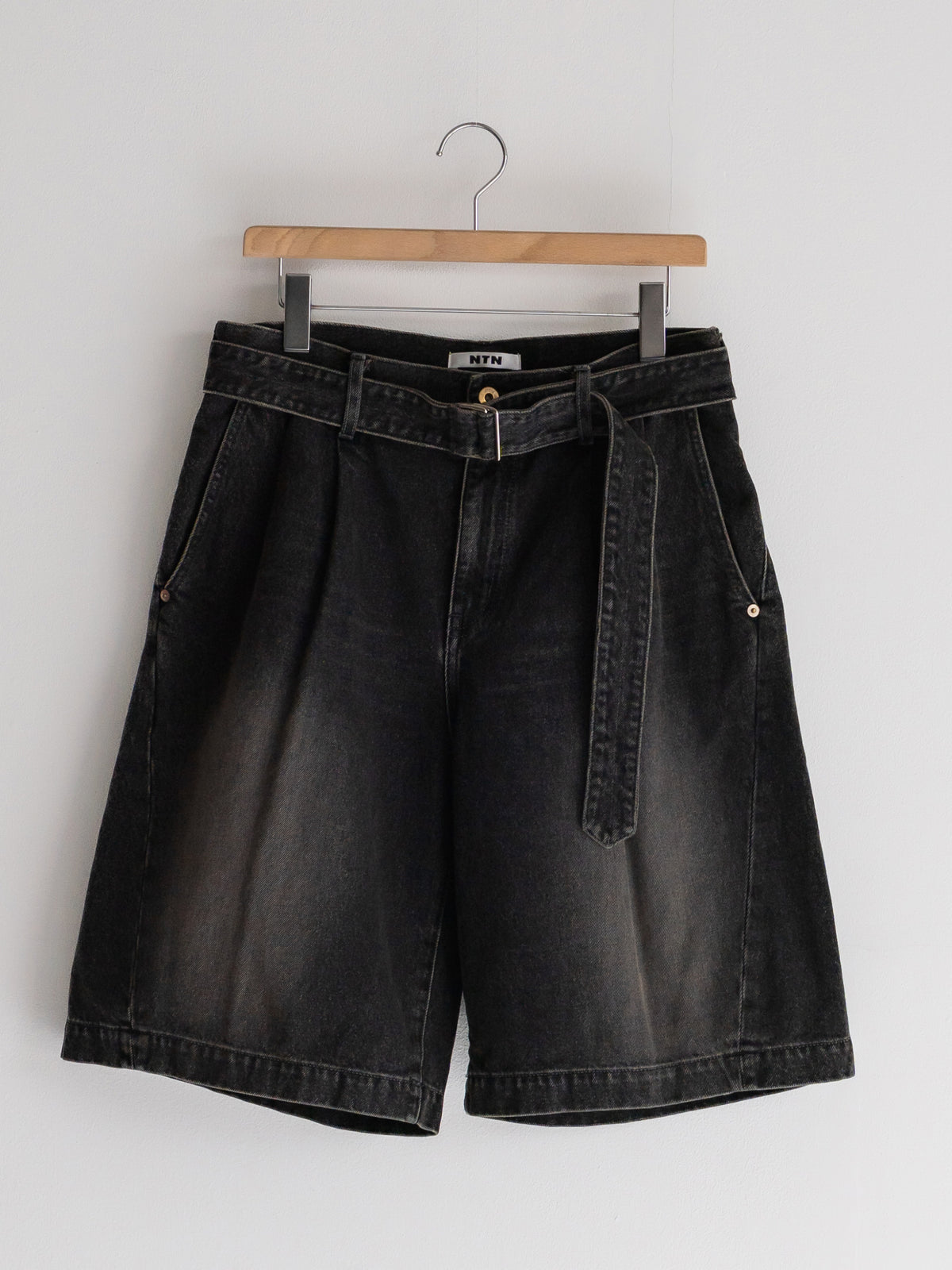 【NTN】 POCKET SHORTS エヌティーエヌ NTN - 3D 2-TUCK 5 POCKET BELTED SHORTS – +81