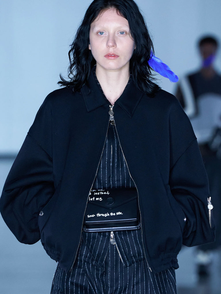 美品 慈雨じうアシンメトリックデザインジャケット40サイズ 慈雨じうストライプデザイン アシンメトリックジャケット40サイズL